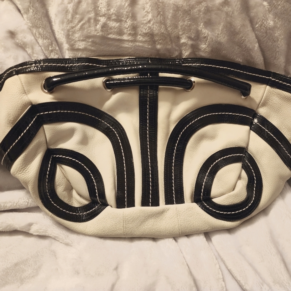 Kate Landry Abstract Black and Ivory Leather Purse